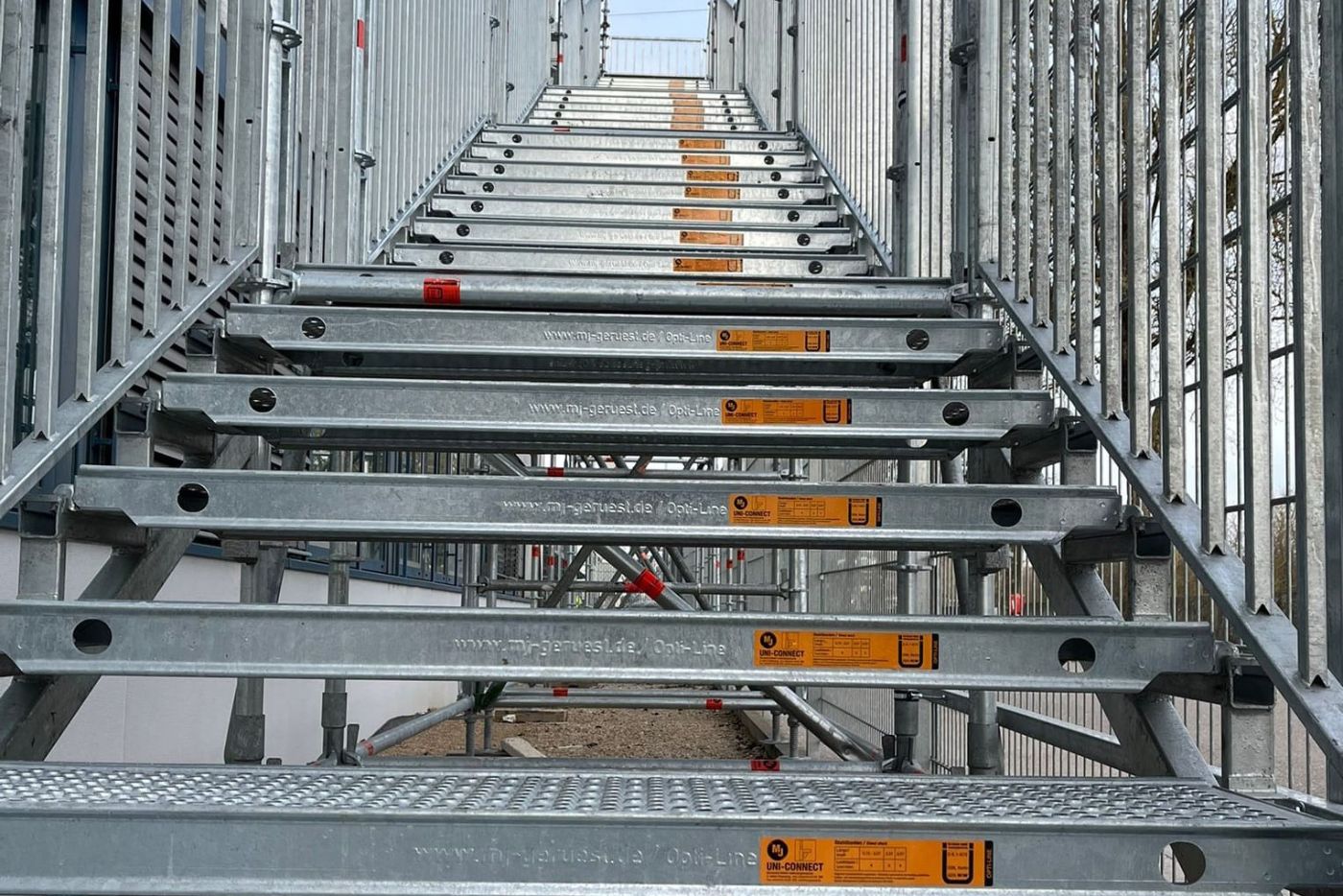 fluchttreppe mieten